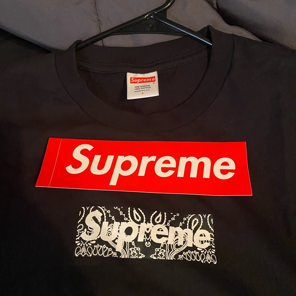 Supreme bandana box logo